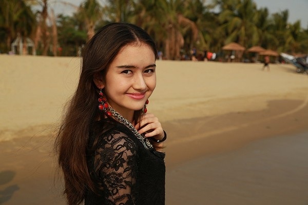 Khám phá vùng đất con gái đẹp “nghiêng nước nghiêng thành” - 5 Khám phá vùng đất con gái đẹp “nghiêng nước nghiêng thành” - 5