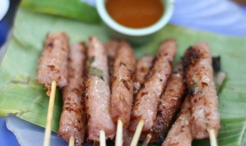 Ba con ngõ Hà Nội được "định vị" bởi những món ngon dân dã - 1 Ba con ngõ Hà Nội được "định vị" bởi những món ngon dân dã - 1