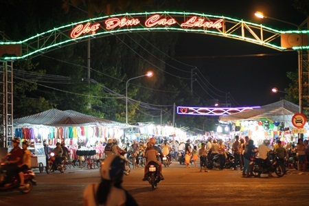 Đồng Tháp đẹp lung linh những ngày giáp Tết - 9