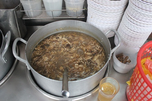 Những điều giản dị ở Hà thành khiến khách Tây mê tít … - 4