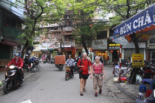 Những điều giản dị ở Hà thành khiến khách Tây mê tít … - 5