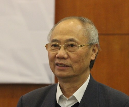 Ông Bình nói: Từ lâu lắm rồi chúng tôi đã rất khổ sở khi phải đích thân đi xử lý người Việt mình. Bởi chính người Việt của mình lại tiếp tay cho doanh nghiệp Trung Quốc xuyên tạc lịch sử nước mình. - ảnh Hữu Thắng