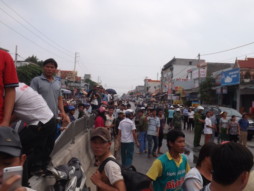 Quốc lộ 1A tắc nghẽn.