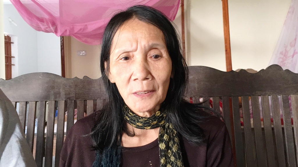 Thăm lại gia đình “Đồng đội ơi, cứu với": Ngày ấy - Bây giờ - 14 Bà Tuyết sau hai năm điều trị đã bình phục chịu mất một phần thân thể (Ảnh ghi lại ngày 28/11/2015).