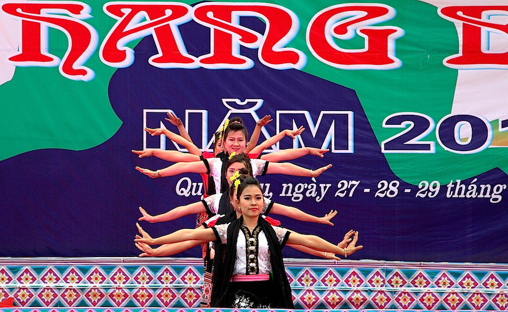 Tưng bừng ngày hội “Huyền thoại miền đất cổ” - 22 Tưng bừng ngày hội “Huyền thoại miền đất cổ” - 22