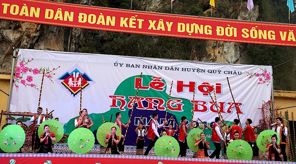 Tưng bừng ngày hội “Huyền thoại miền đất cổ” - 23 Tưng bừng ngày hội “Huyền thoại miền đất cổ” - 23