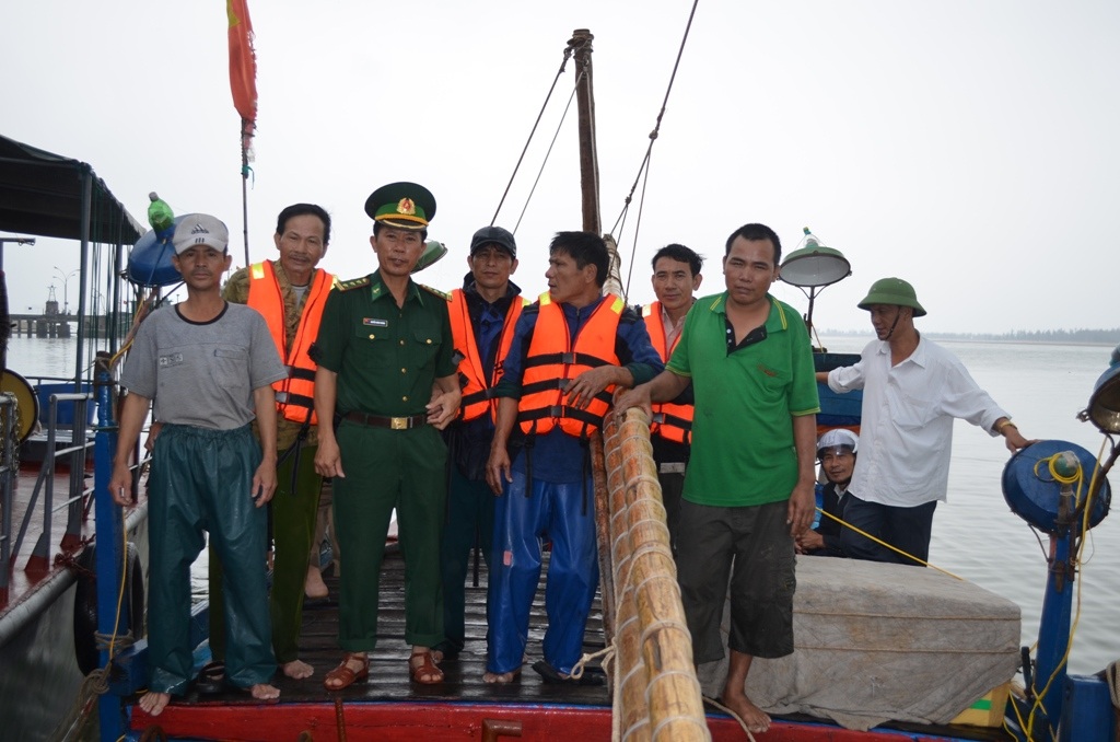 Trong những năm qua, lực lượng BĐBP Nghệ An luôn là chỗ dựa vững chắc của bà con ngư dân trên biển (các ngư dân gặp nạn trên biển được Hải đội 2, BĐBP Nghệ An cứu hộ, cứu nạn đưa về đất liền an toàn).
