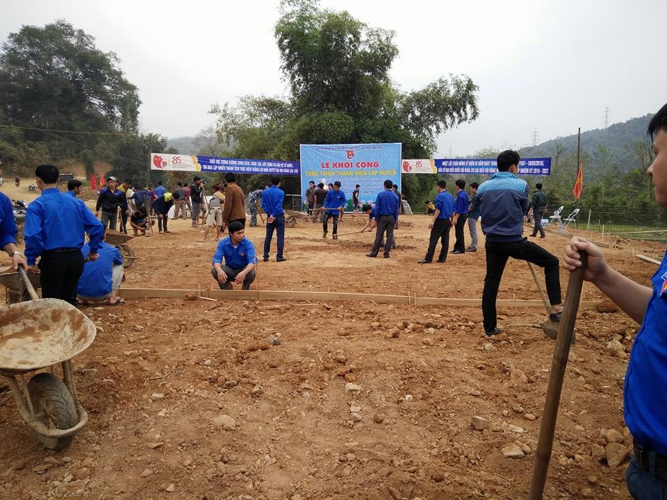 Trong khí thế sôi nổi hưởng ứng các hoạt động Tháng Thanh niên năm 2016 với chủ đề Tuổi trẻ xung kích, sáng tạo xây dựng và bảo vệ Tổ quốc và phương châm “Thanh niên hành động vì cộng đồng, xã hội chăm lo, bồi dưỡng thanh niên”. Ban Thường vụ Huyện Đoàn Tương Dương đã chỉ đạo Đoàn các xã, thị trấn chủ động triển khai các phần việc hoạt động cụ thể, có ý nghĩa thiết thực; triển khai có hiệu quả các nội dung công việc. Tháng Thanh niên năm 2016 và đã phát quang được 15km đường giao thông liên thôn, bản, đào hố rác; làm được 3km đường bê tông tại xã Xá Lượng, Yên Tĩnh, Yên Thắng, Nga My; san lấp mặt bằng, nạo vét được 7km kênh mương thủy lợi nội đồng tại xã Lưu Kiền, Nga My, Tam Đình, Tam Thái, Tam Quang, làm đường giao thông nông thôn với tổng chiều dài là 14,6 km tại các xã Hữu Khuông, Nhôn Mai, Mai Sơn với hơn 770 ĐVTN tham gia.