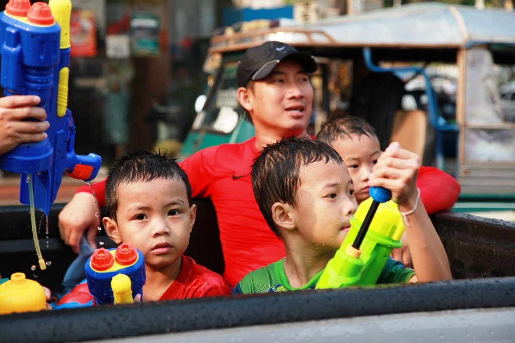 Đắm say cùng Lễ hội té nước ở "đất nước triệu Voi" - 16 Đắm say cùng Lễ hội té nước ở "đất nước triệu Voi" - 16