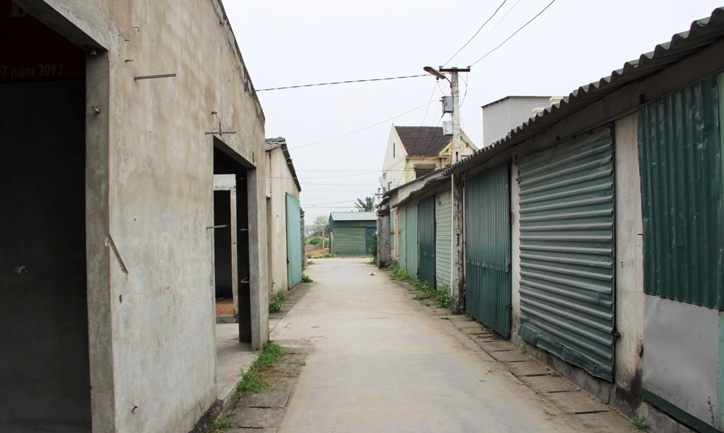 Nghệ An: “Kỳ lạ” ... chợ xây cho các hộ bán phở - 3