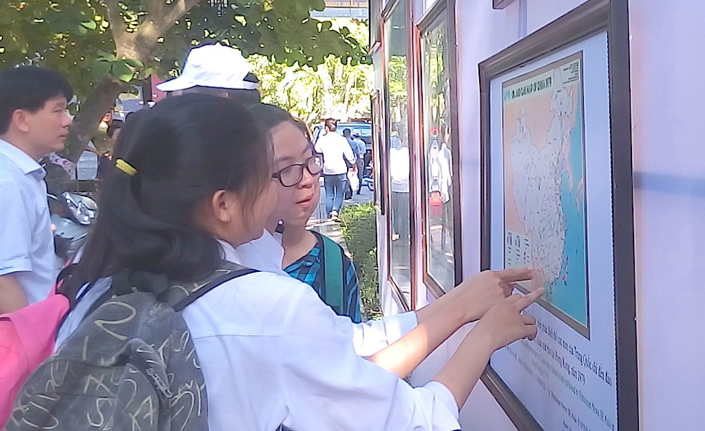 Khai mạc Triển lãm "Hoàng Sa, Trường Sa của Việt Nam - Những bằng chứng lịch sử và pháp lý" - 5 Khai mạc Triển lãm "Hoàng Sa, Trường Sa của Việt Nam - Những bằng chứng lịch sử và pháp lý" - 5