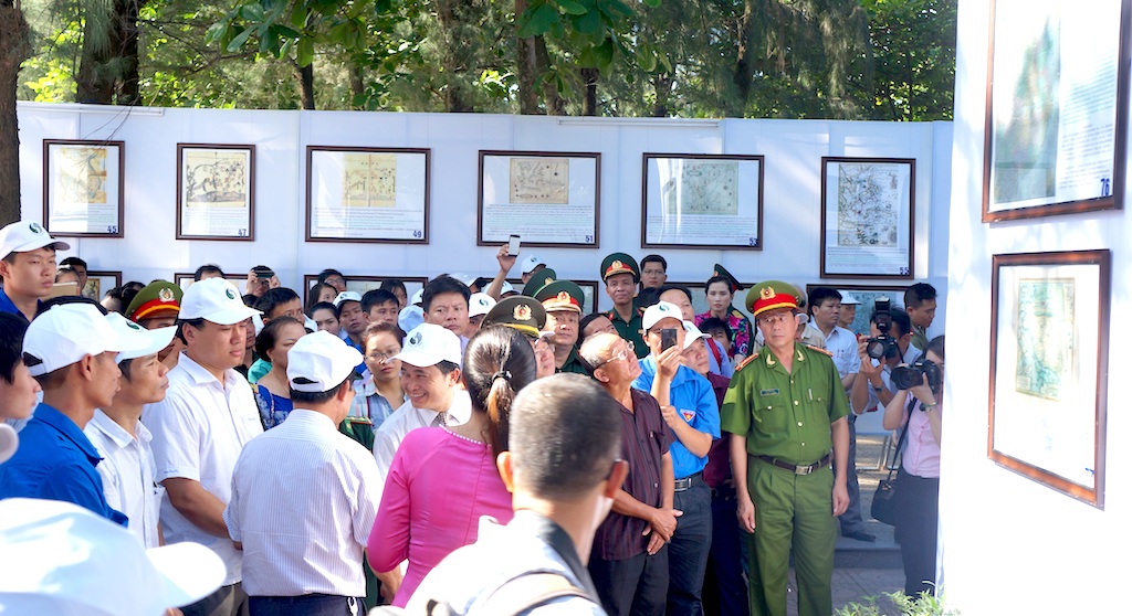 Khai mạc Triển lãm "Hoàng Sa, Trường Sa của Việt Nam - Những bằng chứng lịch sử và pháp lý" - 13 Khai mạc Triển lãm "Hoàng Sa, Trường Sa của Việt Nam - Những bằng chứng lịch sử và pháp lý" - 13