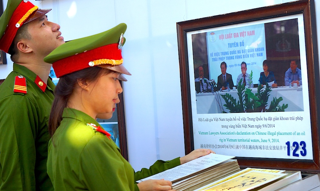 Khai mạc Triển lãm "Hoàng Sa, Trường Sa của Việt Nam - Những bằng chứng lịch sử và pháp lý" - 10 Khai mạc Triển lãm "Hoàng Sa, Trường Sa của Việt Nam - Những bằng chứng lịch sử và pháp lý" - 10