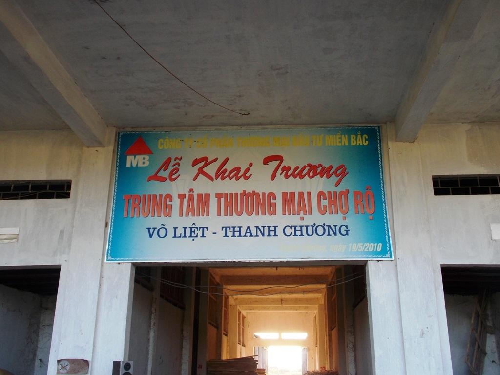 TTTM chợ Rộ khai trương vào ngày 19/5/2010.