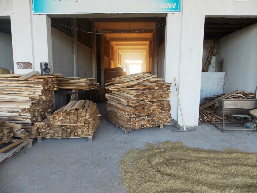 Nghệ An: Trung tâm thương mại hàng chục tỷ đồng bỏ hoang! - 7