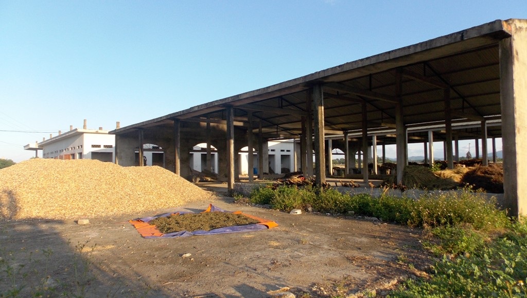 Nghệ An: Trung tâm thương mại hàng chục tỷ đồng bỏ hoang! - 6