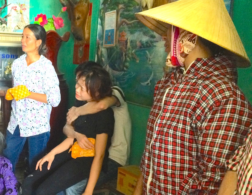 3 chị em đuối nước: “Con tôi đã chuẩn bị sách vở cho ngày tựu trường” - 3 3 chị em đuối nước: “Con tôi đã chuẩn bị sách vở cho ngày tựu trường” - 3