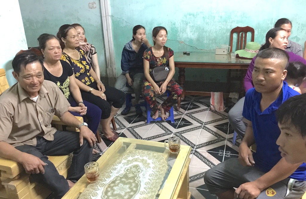 Nghệ An: Oằn mình “gánh thuế”, dân làm đơn khiếu nại - 6 Người dân bức xúc trước nhiều khoản thu vô lý.
