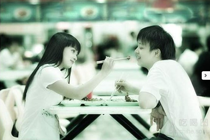 Trường đại học cấm sinh viên nắm tay hay đút cho nhau ăn - 1 Trường đại học cấm sinh viên nắm tay hay đút cho nhau ăn - 1