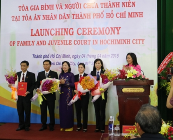 TPHCM ra mắt Tòa gia đình và người chưa thành niên - 2
Ra mắt Tòa gia đình và người chưa thành niên