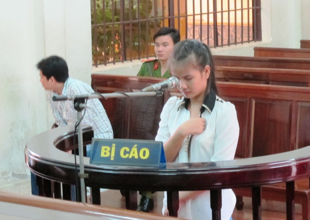 Nhậu thâu đêm, vợ đâm chồng tử vong - 1 Bị cáo Trần Tô Minh Châu tại phiên tòa xét xử