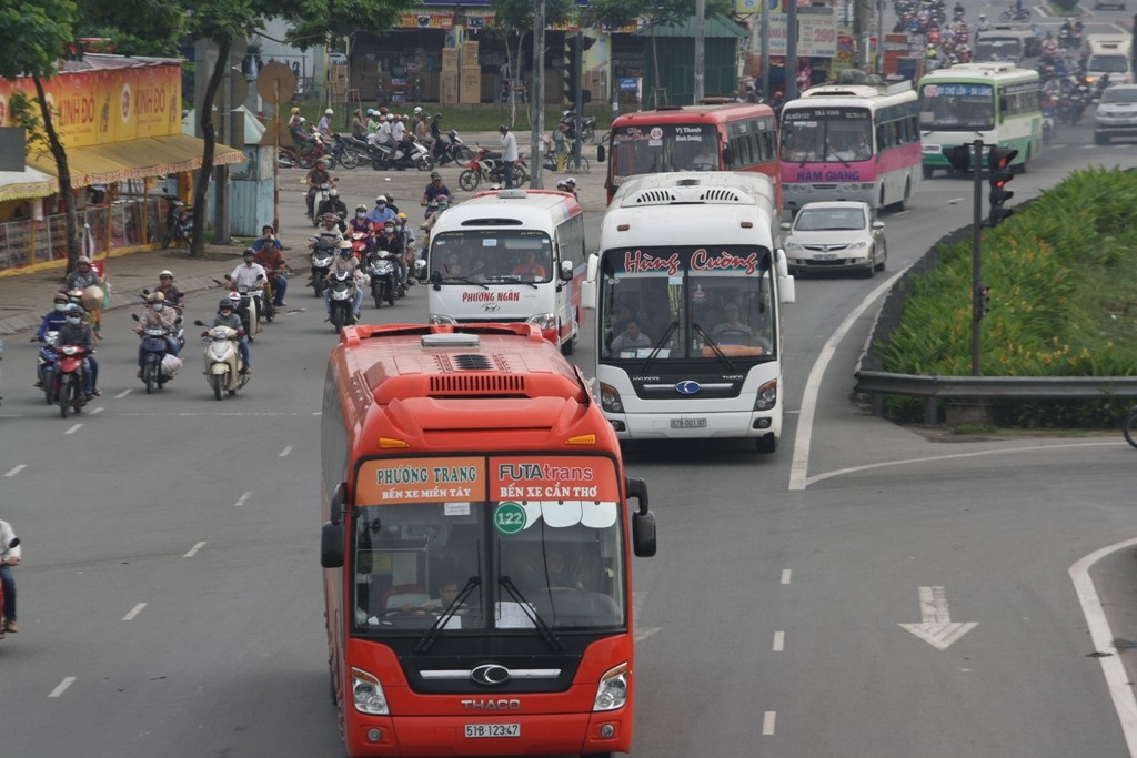 Giám đốc doanh nghiệp tố cáo Chánh thanh tra nhũng nhiễu - 1 Cá nhân Giám đốc Công ty Phương Trang ký đơn tố cáo nguyên Chánh thanh tra Sở GTVT TP nhũng nhiễu doanh nghiệp