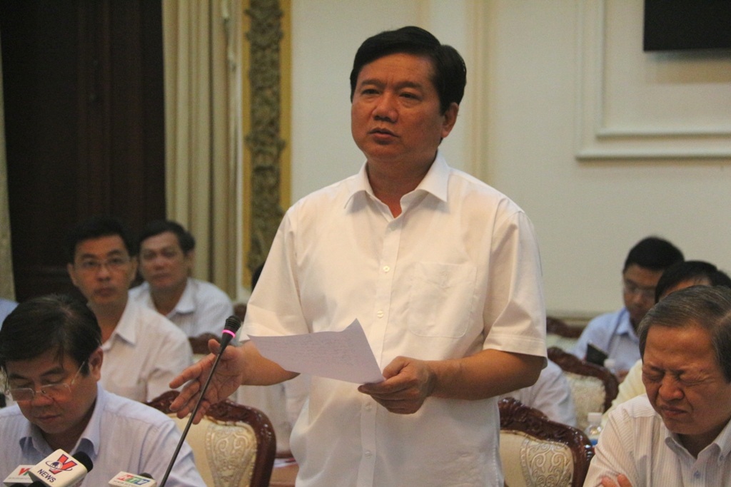 Chờ vốn ODA rất lâu, phải huy động nguồn lực tại chỗ để phát triển - 2 Bí thư Thành ủy TPHCM Đinh La Thăng cho rằng phải tiếp tục huy động nguồn vốn tại chỗ, vốn tư nhân để phát triển hạ tầng giao thông