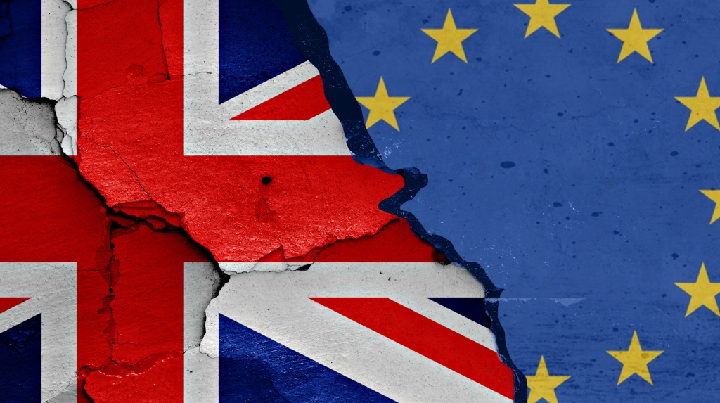 "Cơn địa chấn" Brexit: Tác động đến đâu phụ thuộc vào ứng xử của Việt Nam! - 1 Ngay sau khi kết quả bỏ phiếu cho thấy người Anh đa phần muốn rời EU, thị trường tài chính thế giới cũng như Việt Nam đã phản ứng tức thì với thông tin này.