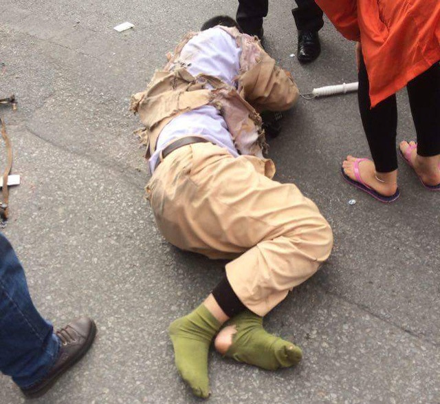 Cần xử lí nghiêm tình trạng lái xe chống người thi hành công vụ.