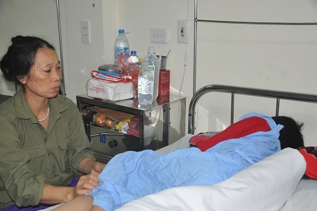 Sự sống của cháu đang bị đếm ngược từng ngày.