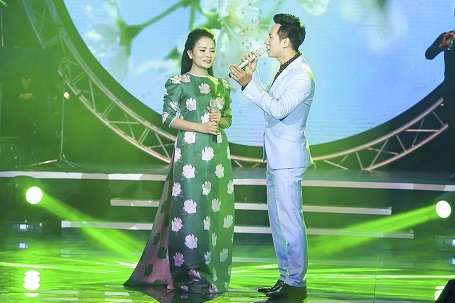 Lần thứ 3 Hoài Lâm giành giải bài hát yêu thích nhất tháng - 10 Tình ca Tây Bắc réo rắt, tươi vui qua tiếng hát của Thành Lê, Anh Dũng.