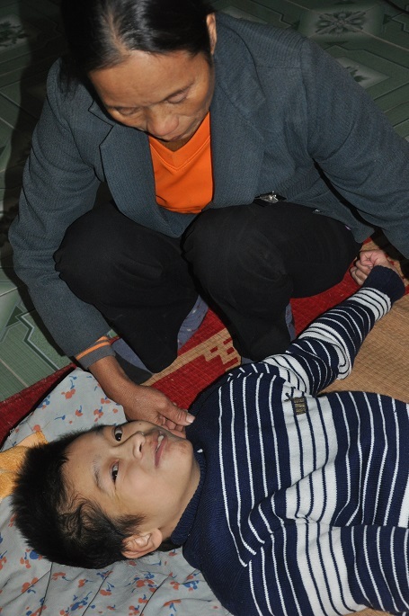 Nên chj rất vất vả trong việc chăm sóc.