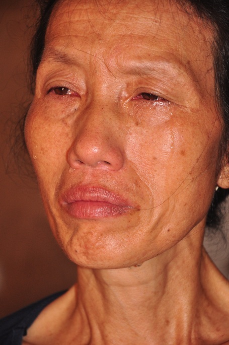 Chị xót xa khi kể về hoàn cảnh của gia đình mình.