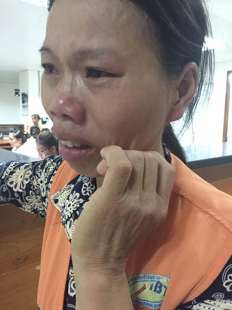 Con phải truyền hóa chất nhưng chị không thể xoay đâu ra tiền chữa cho con.