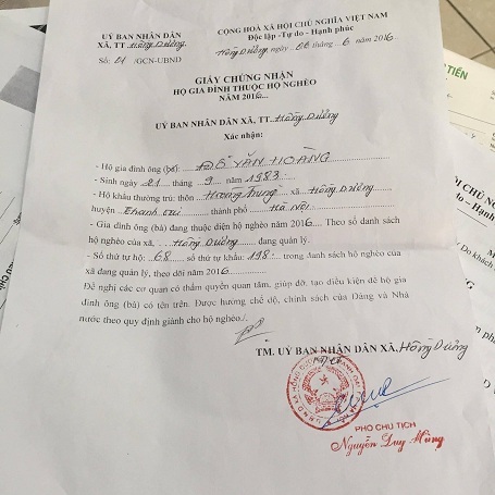3 năm không cai được máy thở, bé 3 tuổi cầm cự sự sống qua ngày - 9 Giấy chứng nhận hộ nghèo của gia đình anh Hoàng.