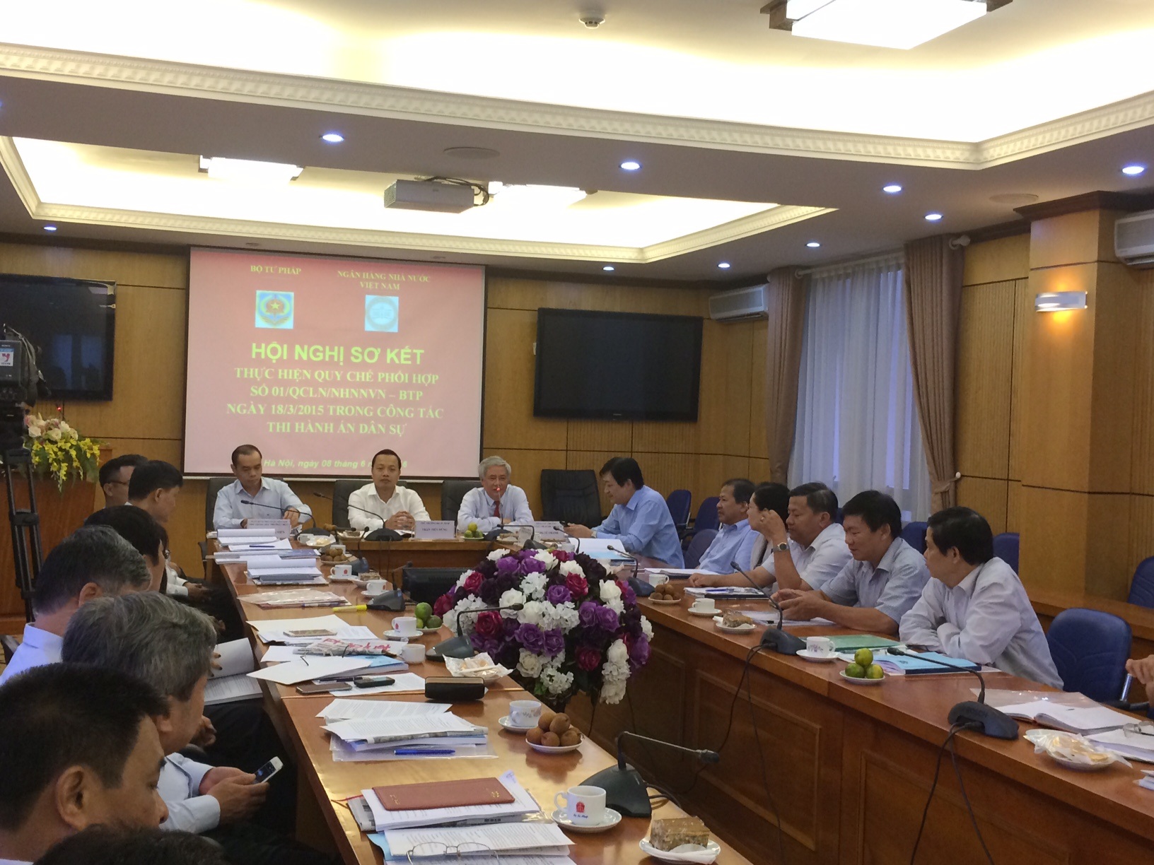 Báo cáo sơ kết về quy chế phối hợp trong thi hành án được Bộ Tư pháp và Ngân hàng Nhà nước Việt Nam công bố sáng nay cho thấy còn một số lượng tiền rất lớn chưa thu hồi được (Ảnh: T.K)