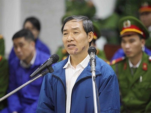 Tổng cục Thi hành án dân sự “than” khó thu hồi tài sản các vụ tham nhũng - 2 Dương Chí Dũng - nguyên Chủ tịch HĐQT Vinalines - đã bị kết án tử hình vì tội tham ô tài sản nhà nước.