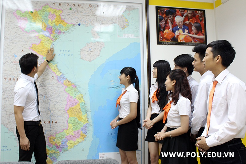 Bắt đầu tư vấn hướng nghiệp: “Nguồn nhân lực khối ngành Du lịch - Nhà Hàng - Khách sạn và cơ hội cho bạn trẻ”