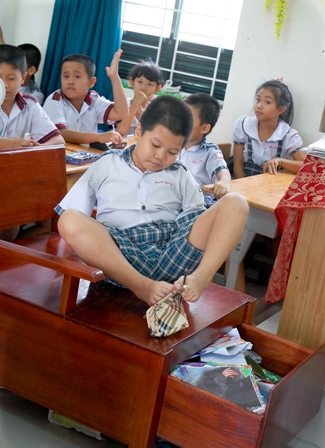 Khâm phục sức sống từ đôi chân diệu kỳ - 3 Khâm phục sức sống từ đôi chân diệu kỳ - 3