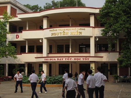 Học sinh Trường THPT Nguyễn Hiền: Chúng em không ghét môn Sử - 1 Học trò Trường THPT Nguyễn Hiền (TPHCM) cho biết đang tìm cách để lấy lại hình ảnh