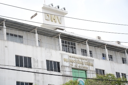 Sinh viên ĐH Hùng Vương TPHCM kêu cứu - 1 ĐH Hùng Vương TPHCM: Sinh viên kêu cứu