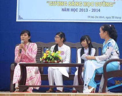 Những tấm gương sáng vượt nghịch cảnh đến trường - 1 Buổi giao lưu xúc động với các tấm gương nổi bật vượt khó