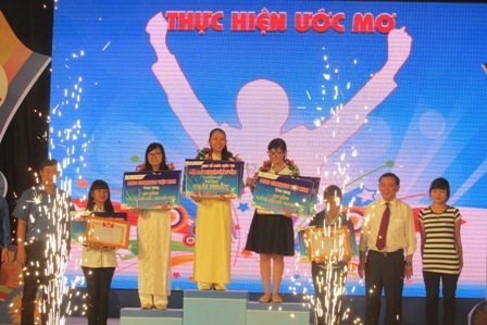 Thể hiện ước mơ để giành học bổng du học - 3 Các thí sinh xuất sắc tại chung kết cuộc thi Thực hiện ước mơ ngày 23/3