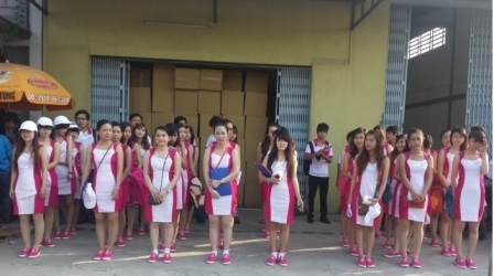 Một chút điệu đà của “con gái” trước giờ khởi hành