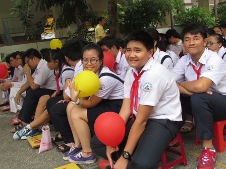 Xúc động lễ khai giảng hướng về biển đảo - 6 Niềm vui ngày khai trường.