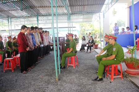 Chém chết người chỉ vì… lời thách thức qua mạng