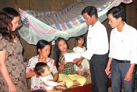 Cháu Phạm Thị Thành đã có cơ hội đi mổ tim - 1 Cháu Phạm Thị Thành đã có cơ hội đi mổ tim - 1