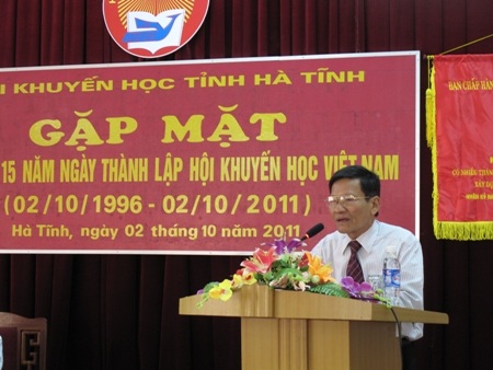 Hà Tĩnh: Gặp mặt thân mật cán bộ Hội, trao học bổng cho HS nghèo vượt khó - 2 Hà Tĩnh: Gặp mặt thân mật cán bộ Hội, trao học bổng cho HS nghèo vượt khó - 2