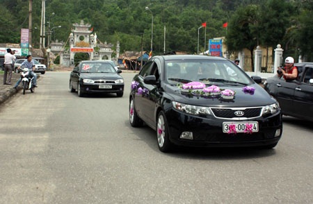 Hà Tĩnh: Mừng đám cưới bằng 4515 bức ảnh