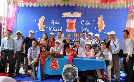 Hà Tĩnh: Mừng đám cưới bằng 4515 bức ảnh